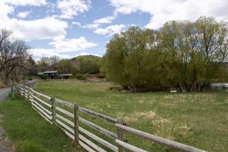 Country Living with Acreage In Montana - image 1