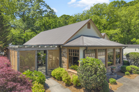 Free-Standing Retail/Office Near US-441/GA-365 | Cornelia, GA - image 3