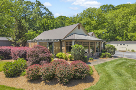 Free-Standing Retail/Office Near US-441/GA-365 | Cornelia, GA - image 2