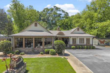 Free-Standing Retail/Office Near US-441/GA-365 | Cornelia, GA - image 1