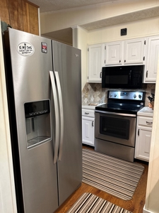Kerr Lake Living at Seven Oaks Oasis! - image 32