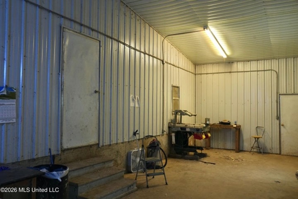 Carthage MS Turnkey 5-House Breeder Poultry Farm