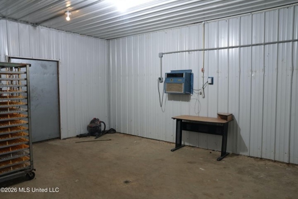 Carthage MS Turnkey 5-House Breeder Poultry Farm