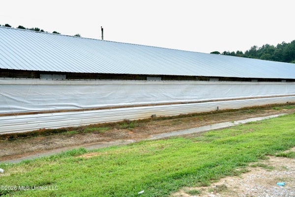 Carthage MS Turnkey 5-House Breeder Poultry Farm