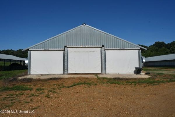 Carthage MS Turnkey 5-House Breeder Poultry Farm