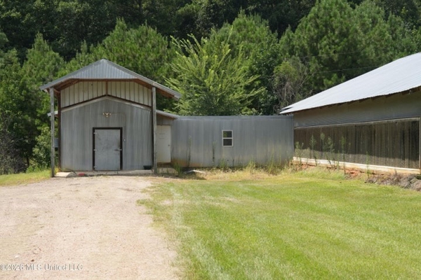 Carthage MS Turnkey 5-House Breeder Poultry Farm