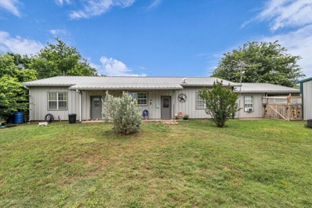 Bosque County Country Home For Sale - image 10