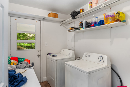 Charming 3 bed, 2 bath brick ranch offering 1,236 sq ft - image 11