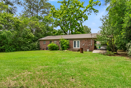 Charming 3 bed, 2 bath brick ranch offering 1,236 sq ft - image 6