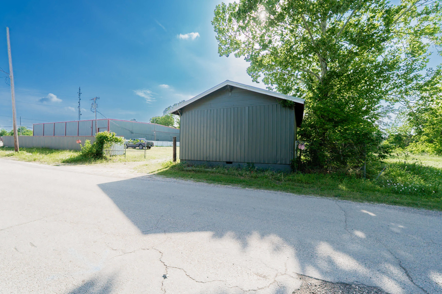 No Caption
