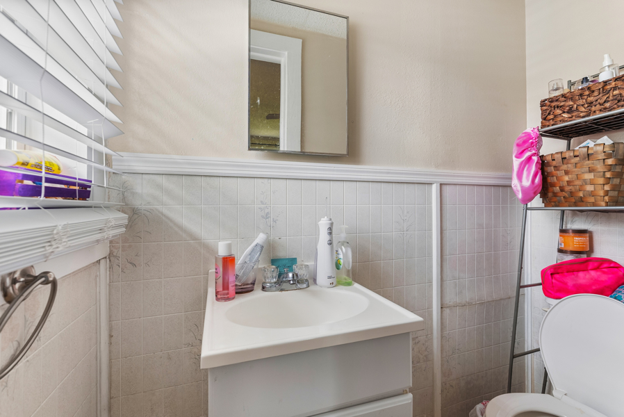 No Caption