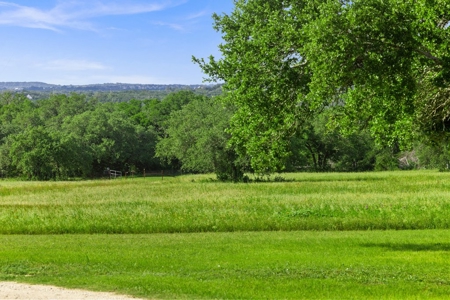 Rare 615± Acre Texas Hill Country Ranch Near Austin - image 42