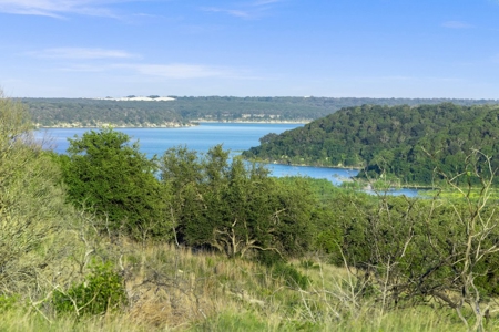 Rare 615± Acre Texas Hill Country Ranch Near Austin - image 7