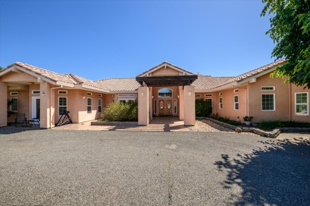 Private 20 Acres with 2 Homes for Sale in Winters, California - image 8