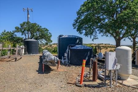 Private 20 Acres with 2 Homes for Sale in Winters, California - image 30