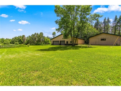Year-Round Lake Home or Lake Cabin on Sand Lake with Acreage! - image 6