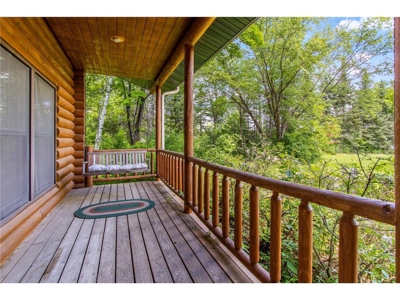 Year-Round Lake Home or Lake Cabin on Sand Lake with Acreage! - image 5