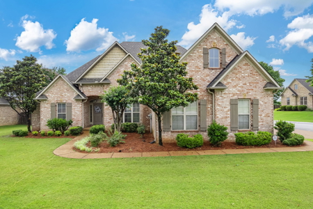Spacious 5BD 3.5 BA Custom Home | 2,752 Sq Ft | Jackson TN 38305 - image 1