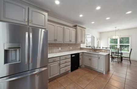 Spacious 5BD 3.5 BA Custom Home | 2,752 Sq Ft | Jackson TN 38305 - image 17