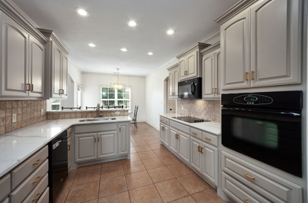 Spacious 5BD 3.5 BA Custom Home | 2,752 Sq Ft | Jackson TN 38305 - image 16