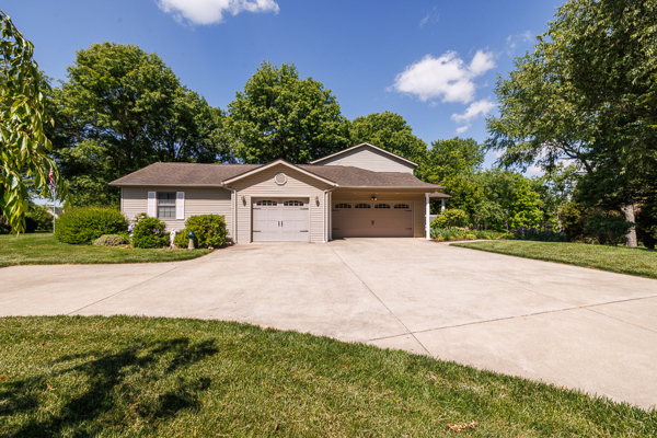 Beautiful Bloomington Indiana Home on 1.3± Acres
