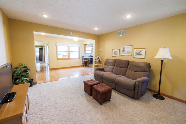 Beautiful Bloomington Indiana Home on 1.3± Acres