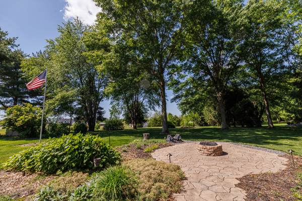 Beautiful Bloomington Indiana Home on 1.3± Acres