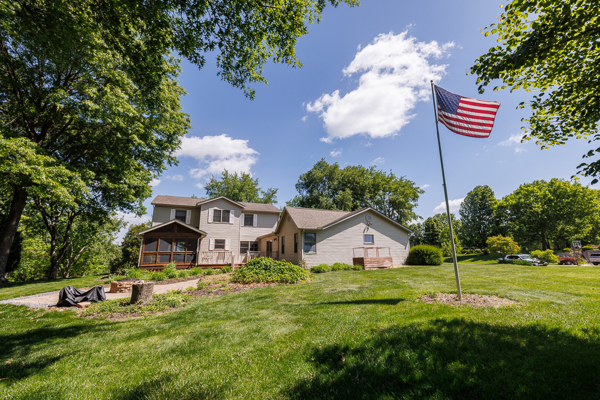 Beautiful Bloomington Indiana Home on 1.3± Acres