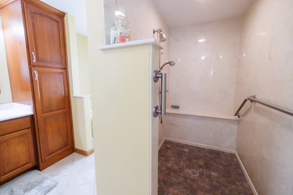 Beautiful Bloomington Indiana Home on 1.3± Acres