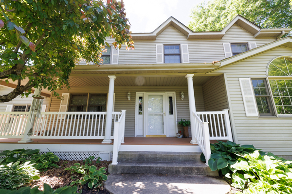 Beautiful Bloomington Indiana Home on 1.3± Acres