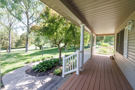 Beautiful Bloomington Indiana Home on 1.3± Acres - image 7