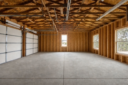 Fully remodeled country home with mountain views and an establish - image 38