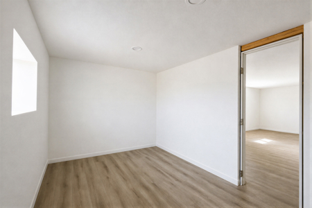 Fully remodeled country home with mountain views and an establish - image 25