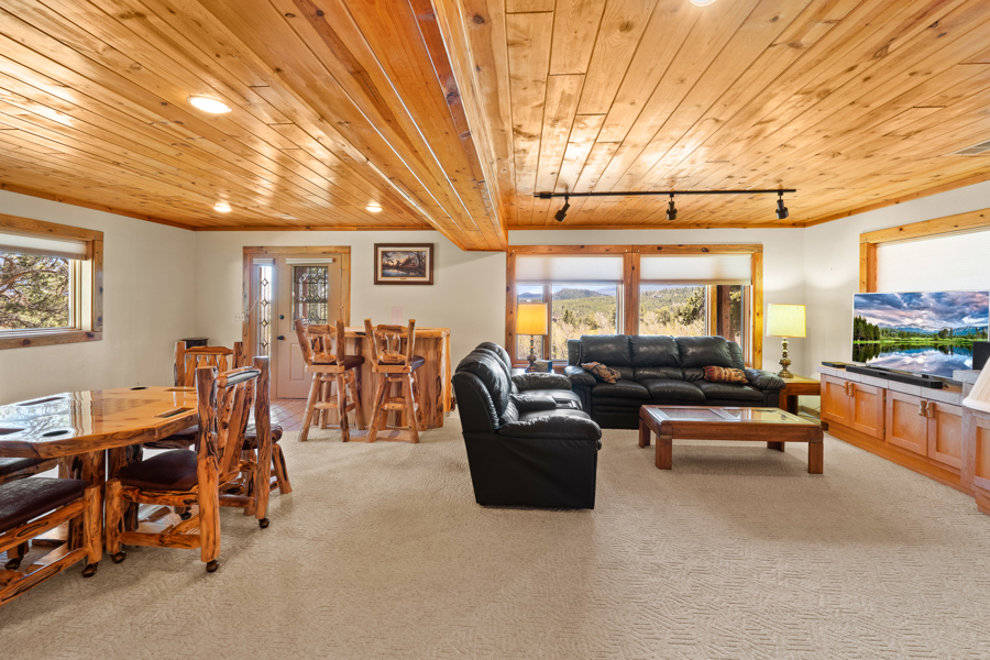 No Caption