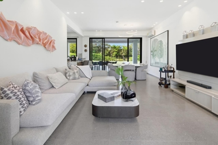 Spectacular Beach Home Near Buenaventura with Direct Beach Access - image 9