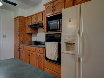 Stunning 15.01 Acre Horse Ranch for Sale in Wake Village, Texas - image 13