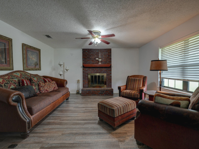 Stunning 15.01 Acre Horse Ranch for Sale in Wake Village, Texas - image 9
