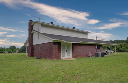 Stunning 15.01 Acre Horse Ranch for Sale in Wake Village, Texas - image 4