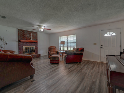 Stunning 15.01 Acre Horse Ranch for Sale in Wake Village, Texas - image 8