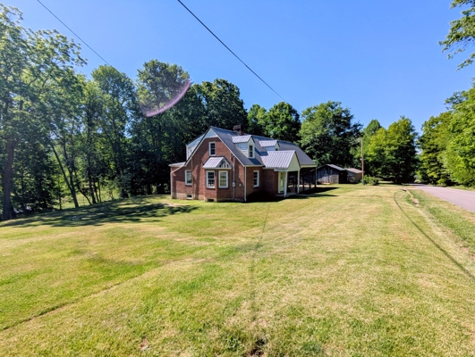 Brick Ranch and Farm For Sale In Dugspur, VA