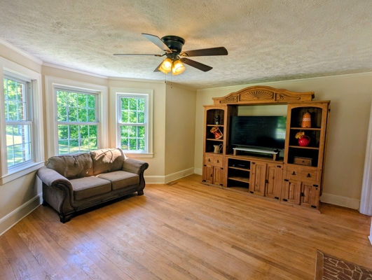 Brick Ranch and Farm For Sale In Dugspur, VA