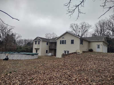 Large Country Home For Sale Near Crocker, Pulaski County Missouri - image 3