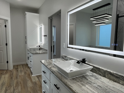 New Custom Home With Amazing Views And Amenities - image 47