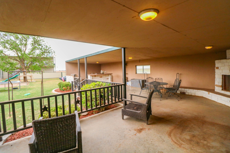 Versatile Rural Estate with Barns, an AMAZING Home & Acreage! - image 27