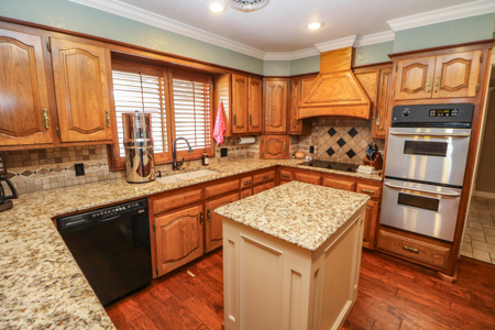 Versatile Rural Estate with Barns, an AMAZING Home & Acreage! - image 21
