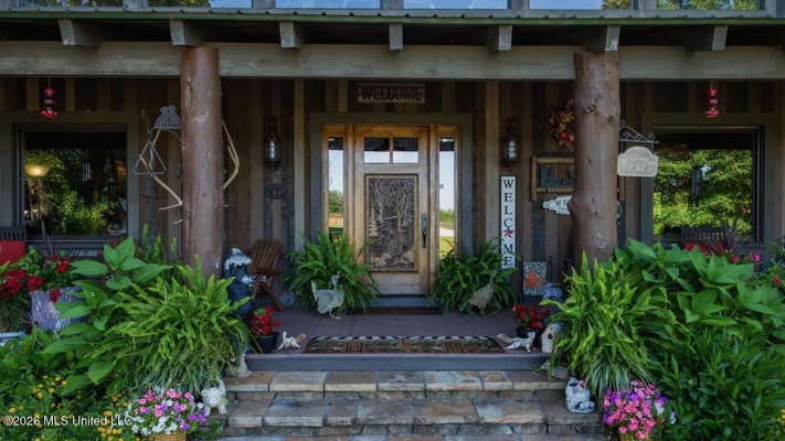 Luxury Estate on 98 Acres in Camden, AL