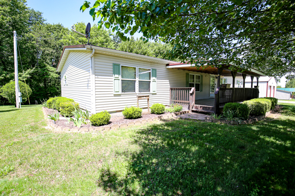 Greene County Indiana Country Home on 2 Acres For Sale