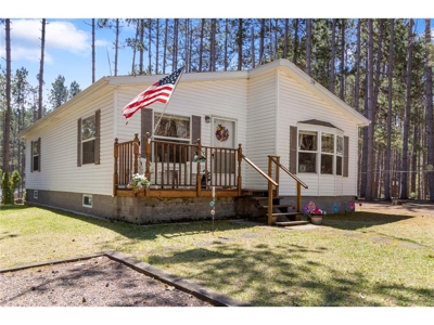 Well Maintained 3bd/2ba Home Located Near Sturgeon Lake - image 1