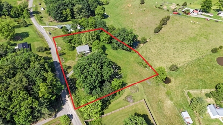 Investor Special near New River in Austinville, VA - image 3