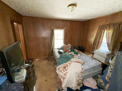 Investor Special near New River in Austinville, VA - image 13